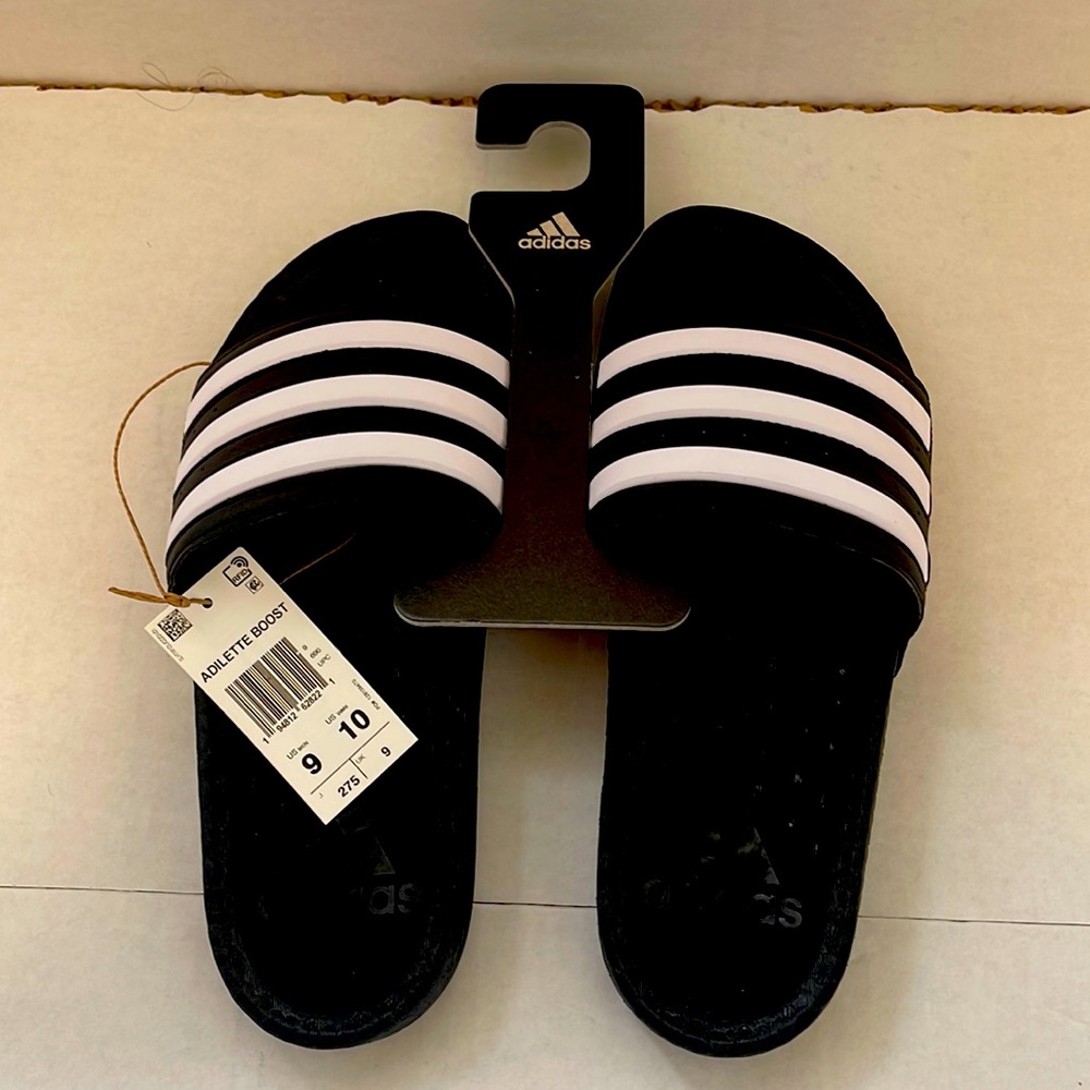 NEW Adidas Adilette boost slides size m 9 wmns 10 - unisex